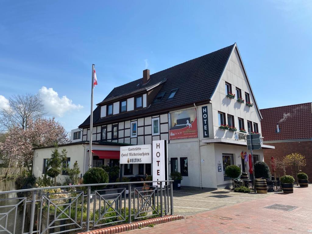 Hotel Niedersachsen Квакенбрюк Экстерьер фото